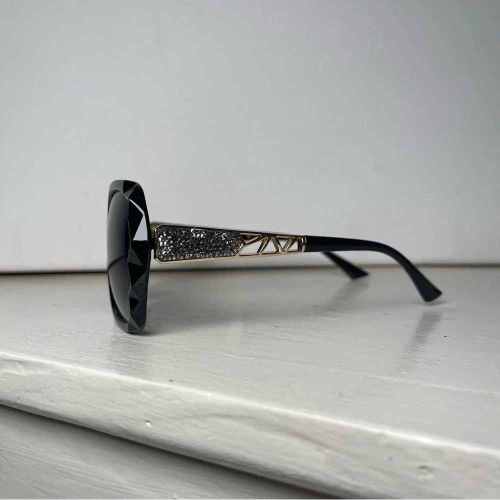 Black & Gold Oversized Square Sunglasses Polarized Tinted w Crystal Frames Nwt